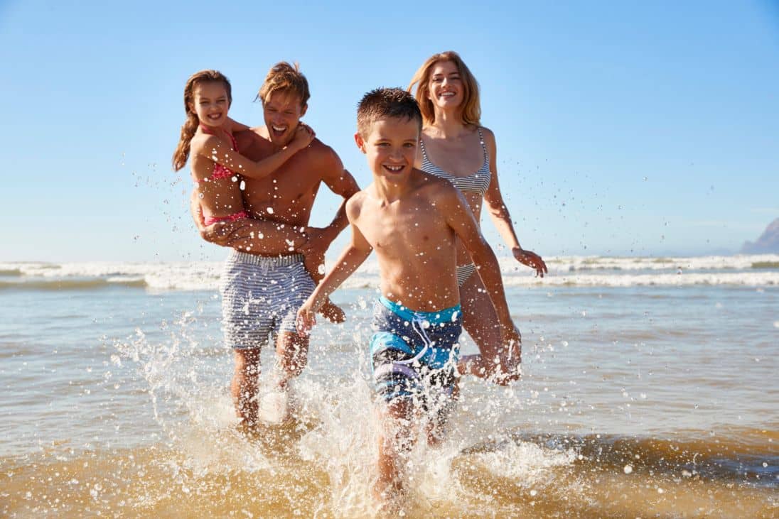 Playa en familia: consejos clave para pasar un gran día con niños